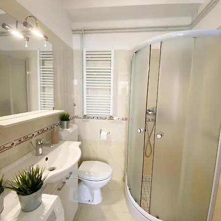 Centurio Apartment *