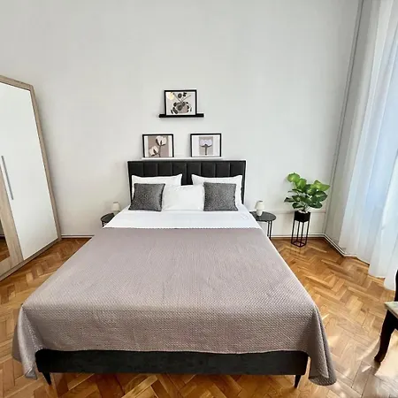 Centurio Apartamento *