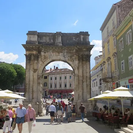 Centurio Апартаменты Пула